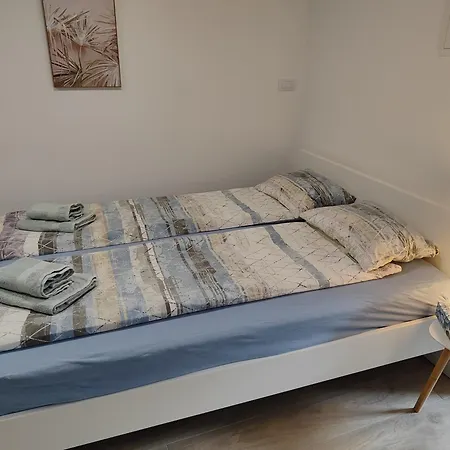 Hisa Spuntar Apartman *